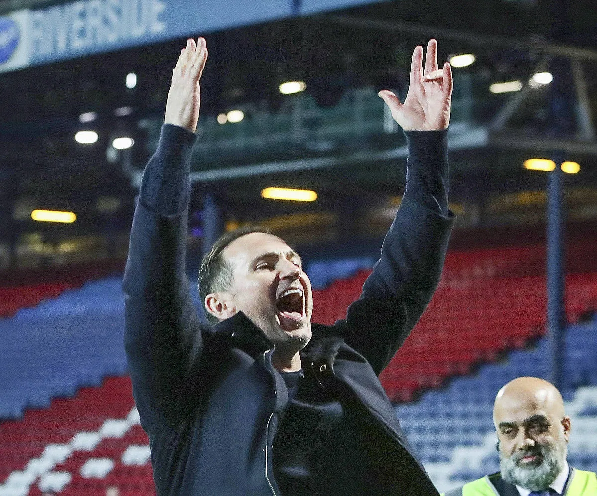Frank Lampard, Manager of Coventry City celebrates