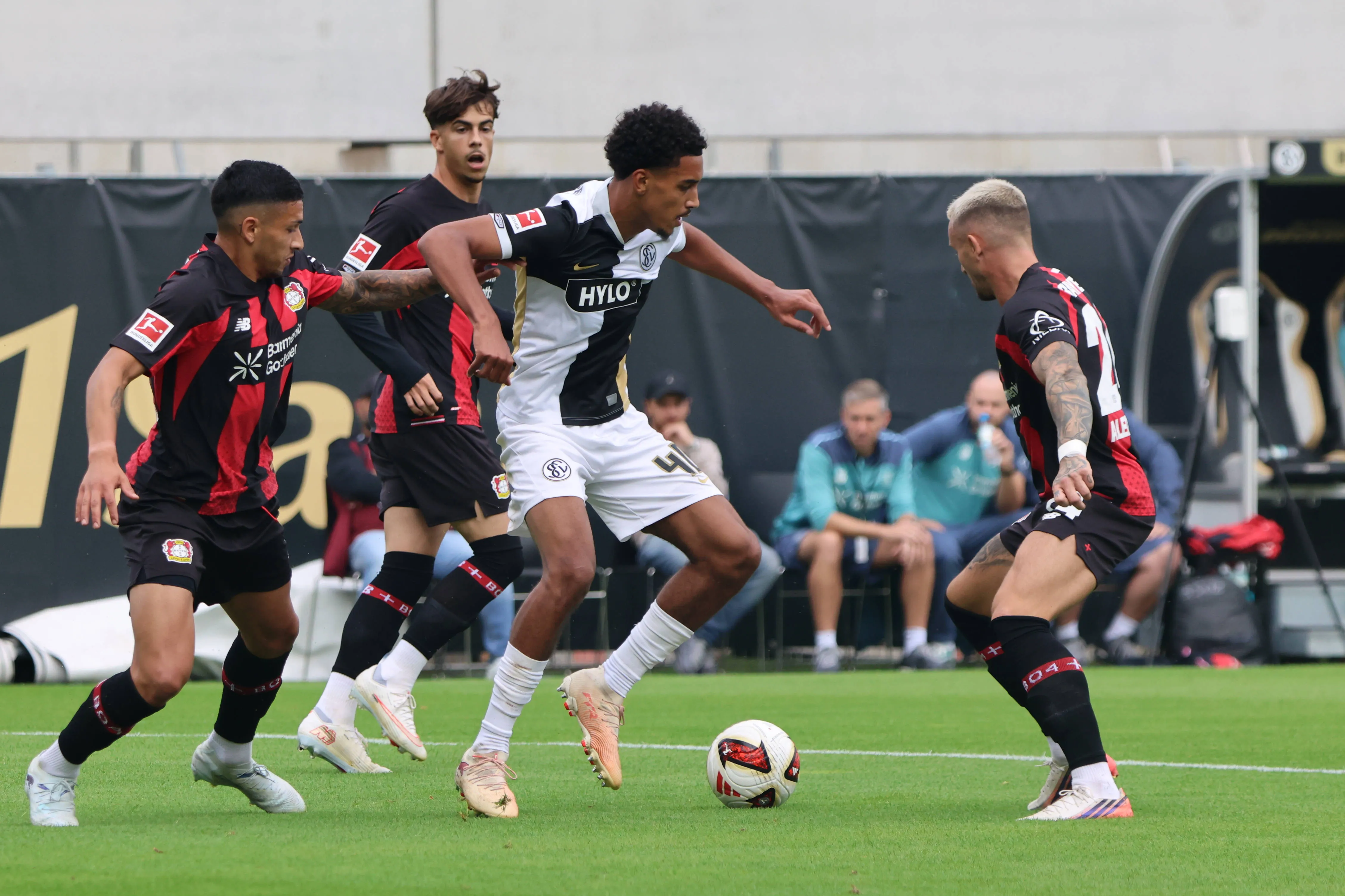 Nigeria-German star Francis Onyeka vs Bayer Leverkusen 