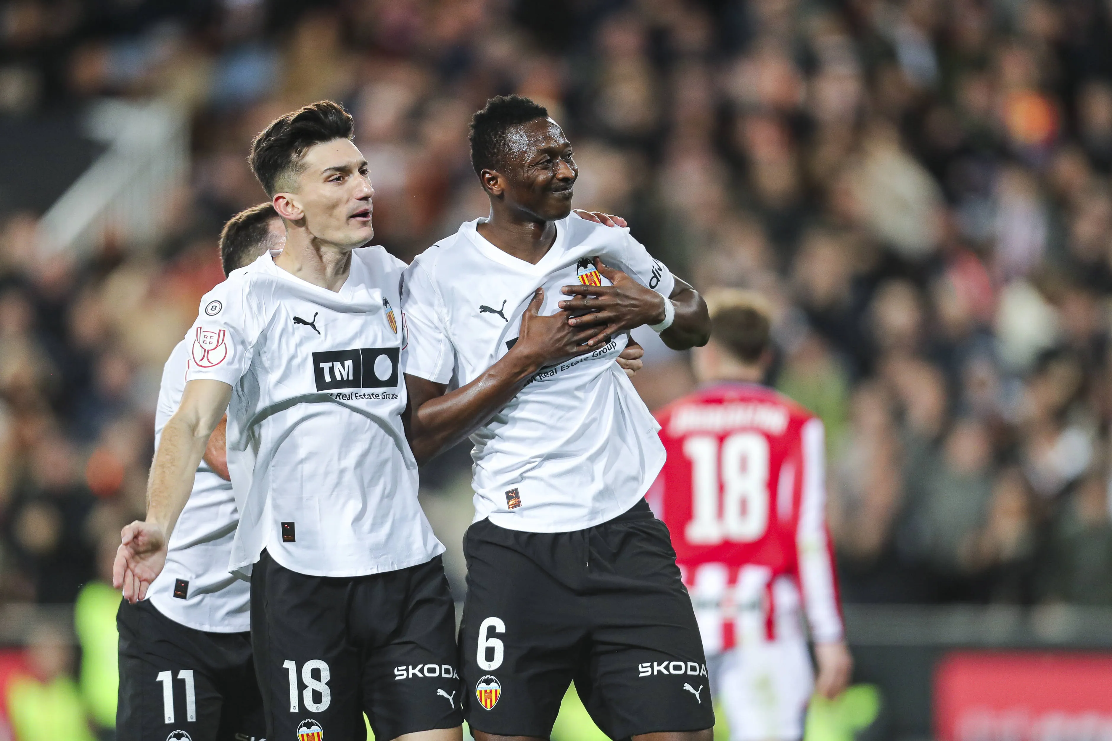 Umar Sadiq of Valencia celebrates a goal during the spanish cup, Copa del Rey, football match played between Valencia and Athletic Club de Bilbao at Estadium Mestalla on February 4 , 2026