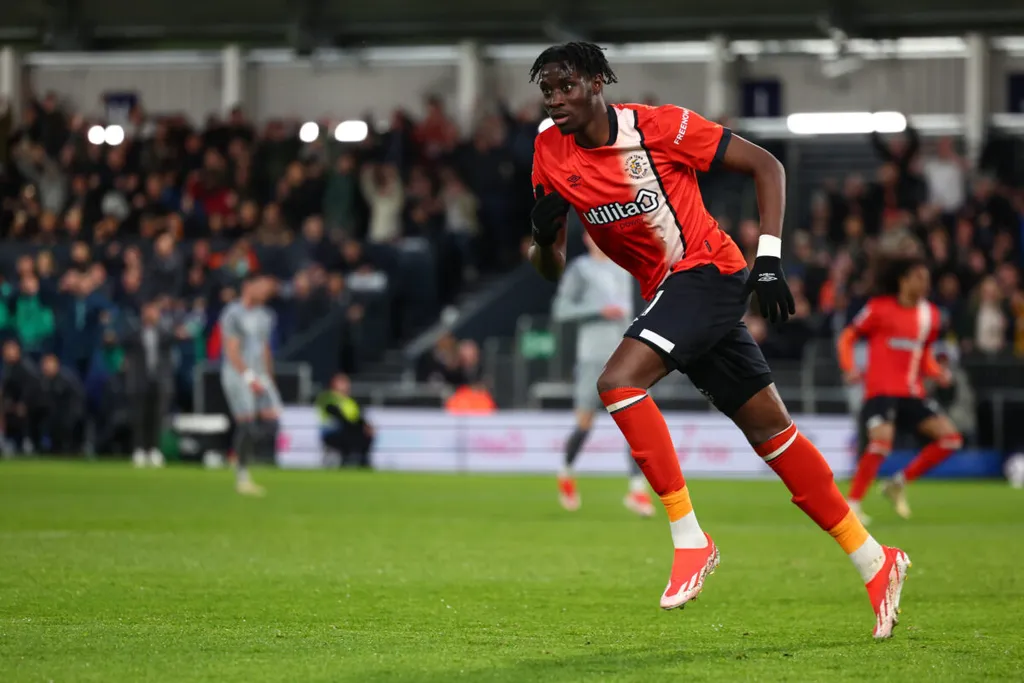Everton set their sights on relegated Nigerian forward Elijah Adebayo to replace injury-prone Calvert-Lewin