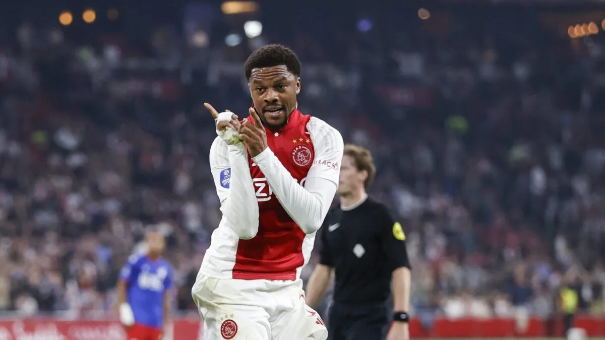 Akpom sensational as Ajax run riot