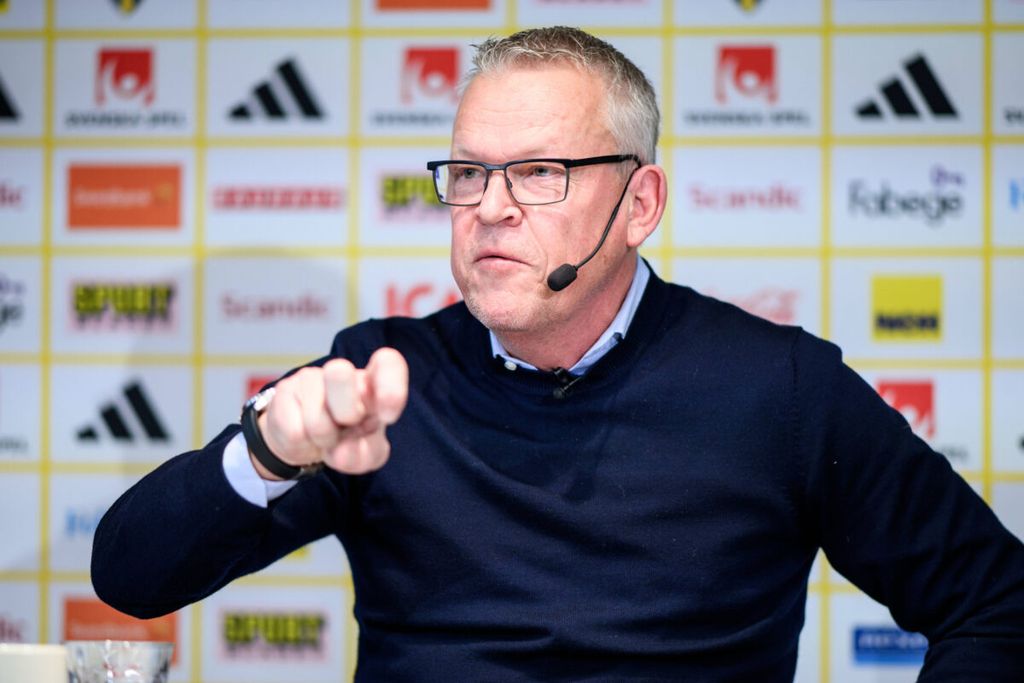 Super Eagles coach: World Cup quarterfinalist confirms positive talks with NFF