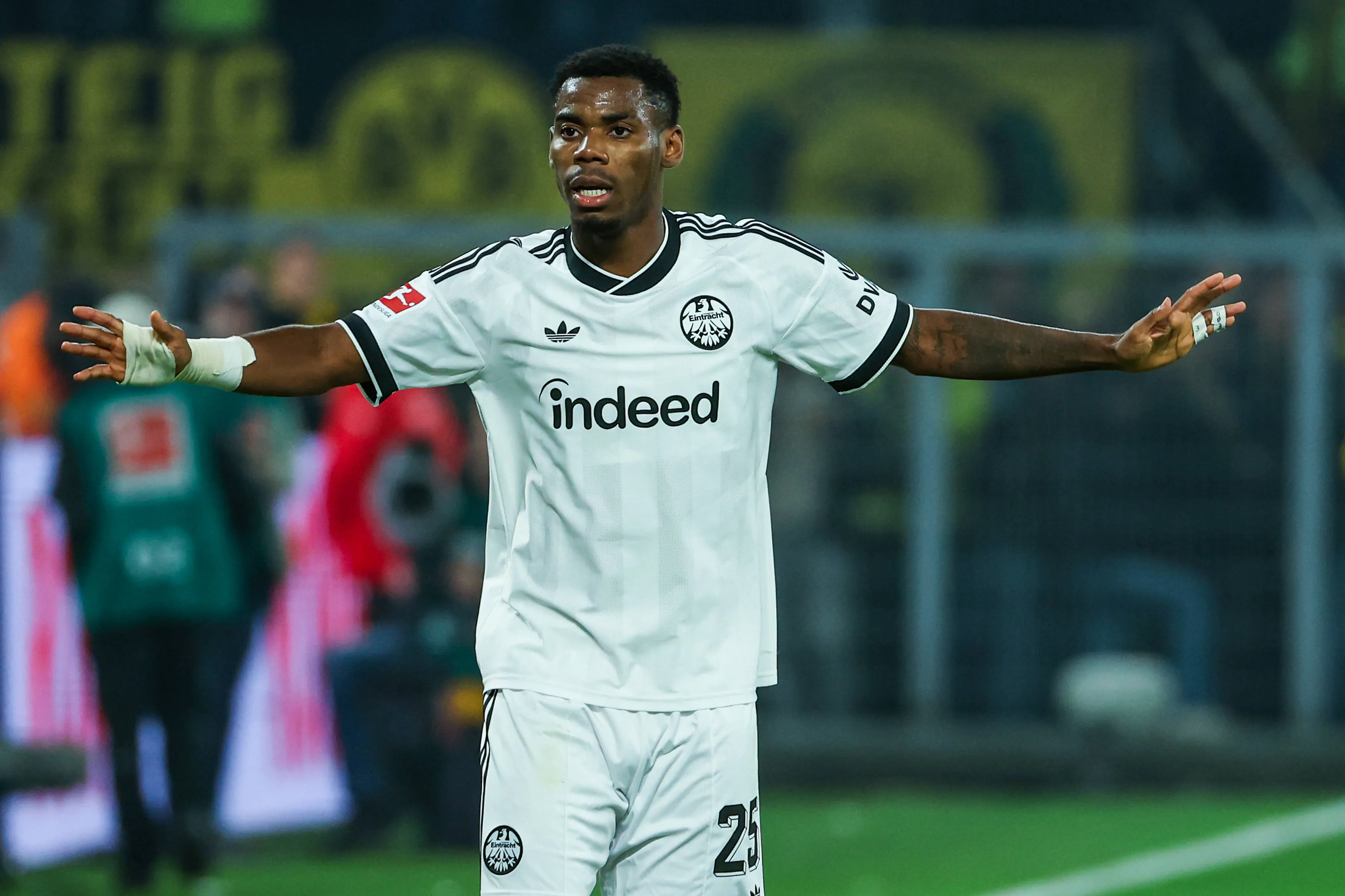 Raphael Onyedika: 2 areas Nigerian midfielder must improve at Frankfurt