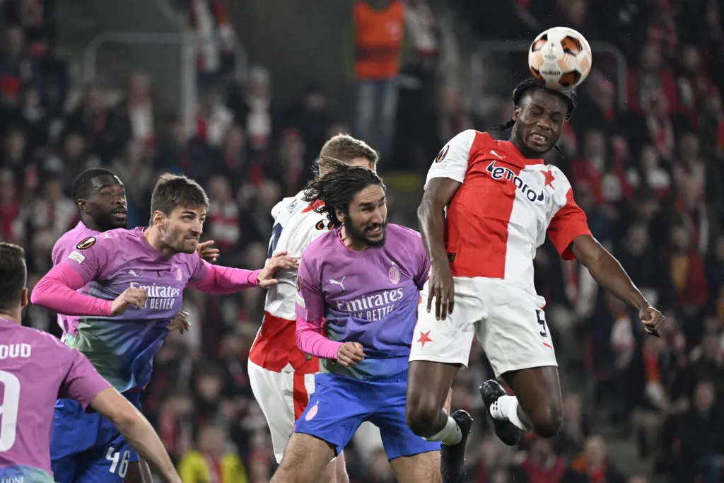 Igoh Ogbu: Slavia Prague rue absence of 'great organiser', set optimistic return timeline