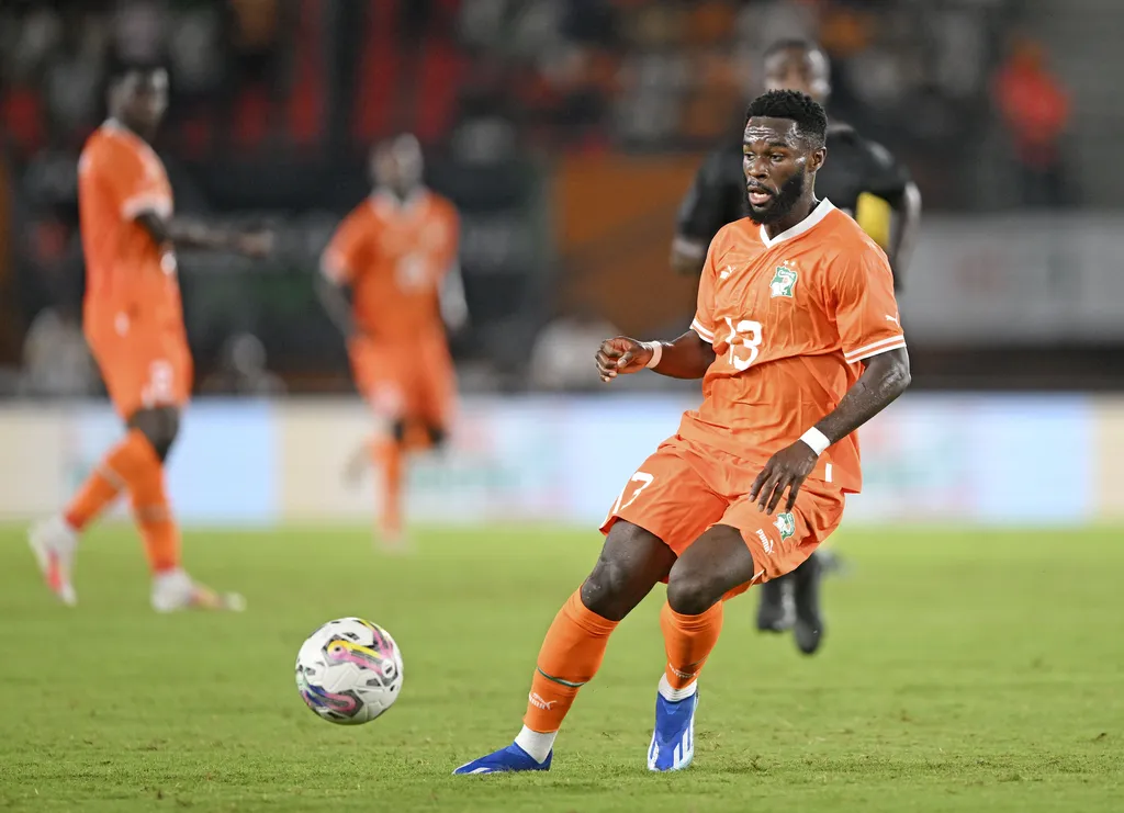 Jonathan Bamba in action for Ivory Coast during the qualifying rounds of the 2023 AFCON