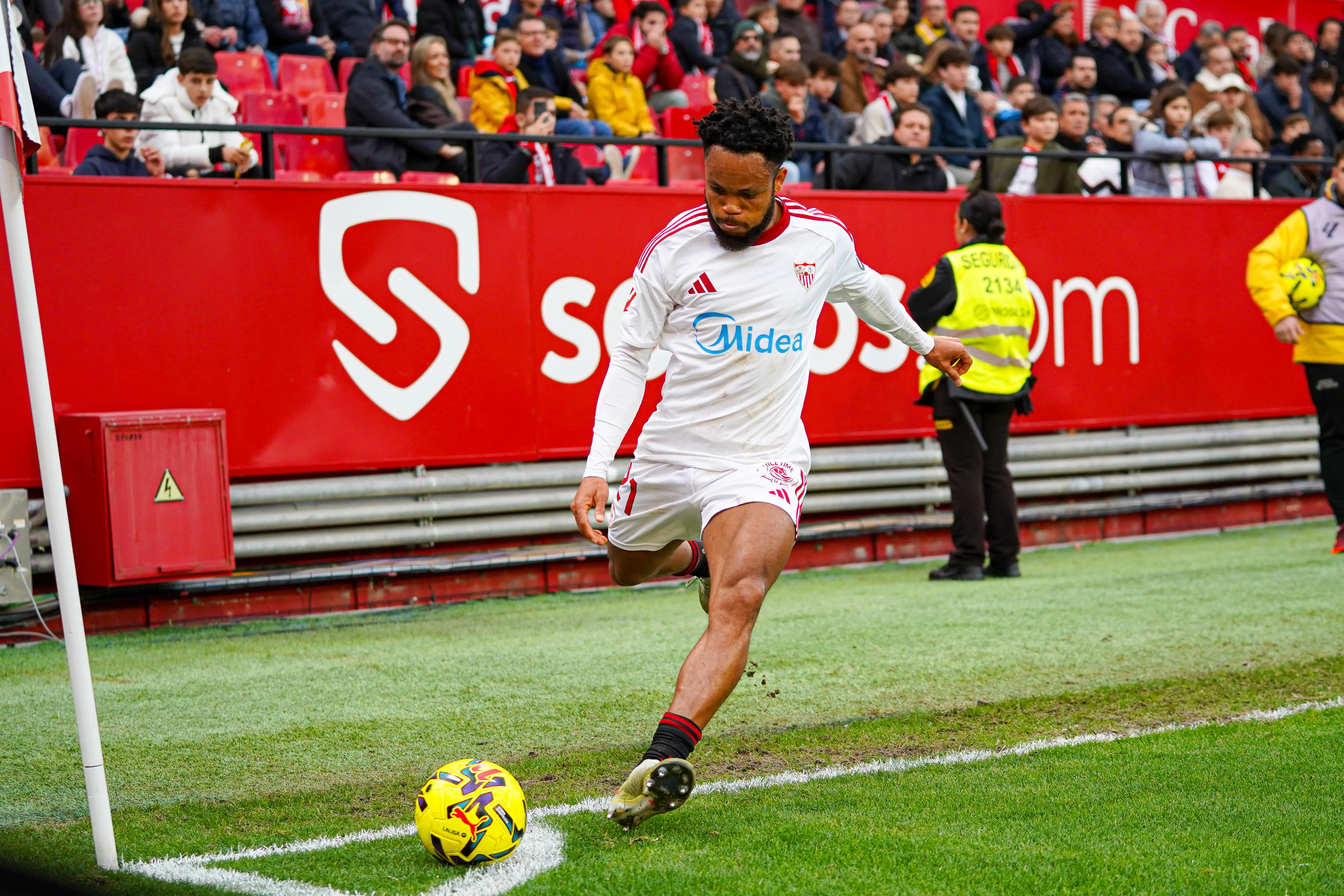 Chidera Ejuke in action for Sevilla