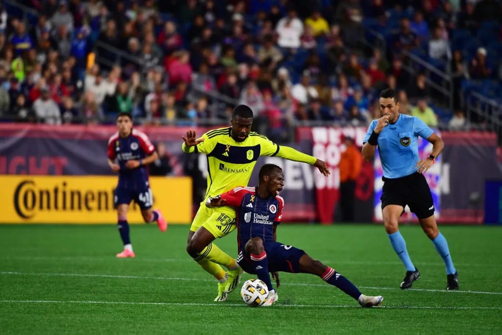 Coach gushes over Super Eagles midfielder: 'He has a superhuman power'