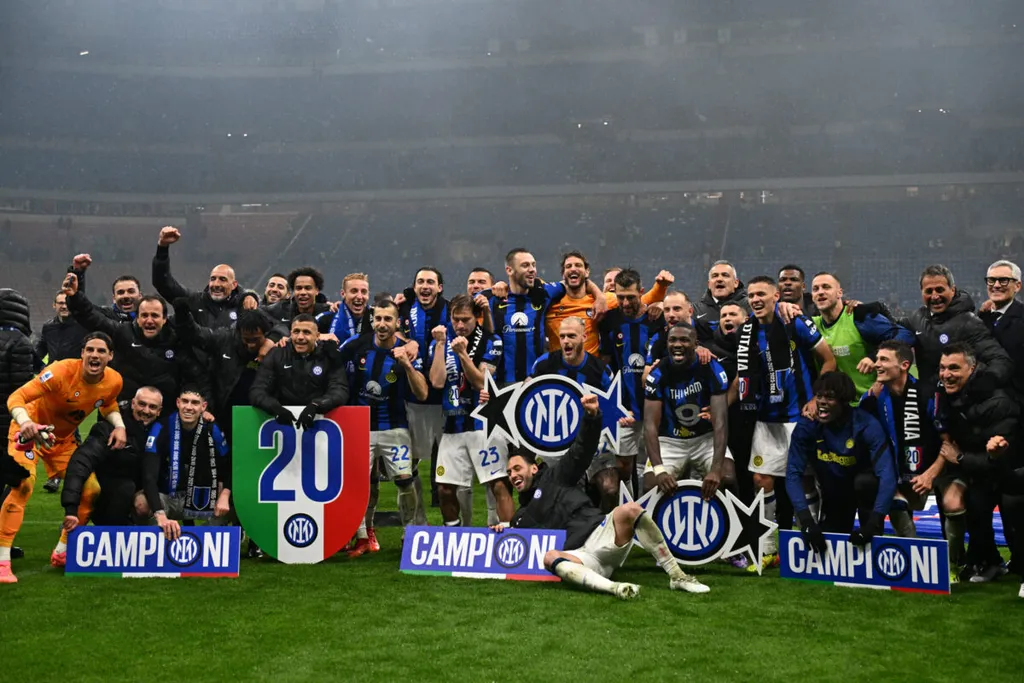 Milan vs Inter: Nigerian teenage sensation Akinsanmiro wins Serie A title