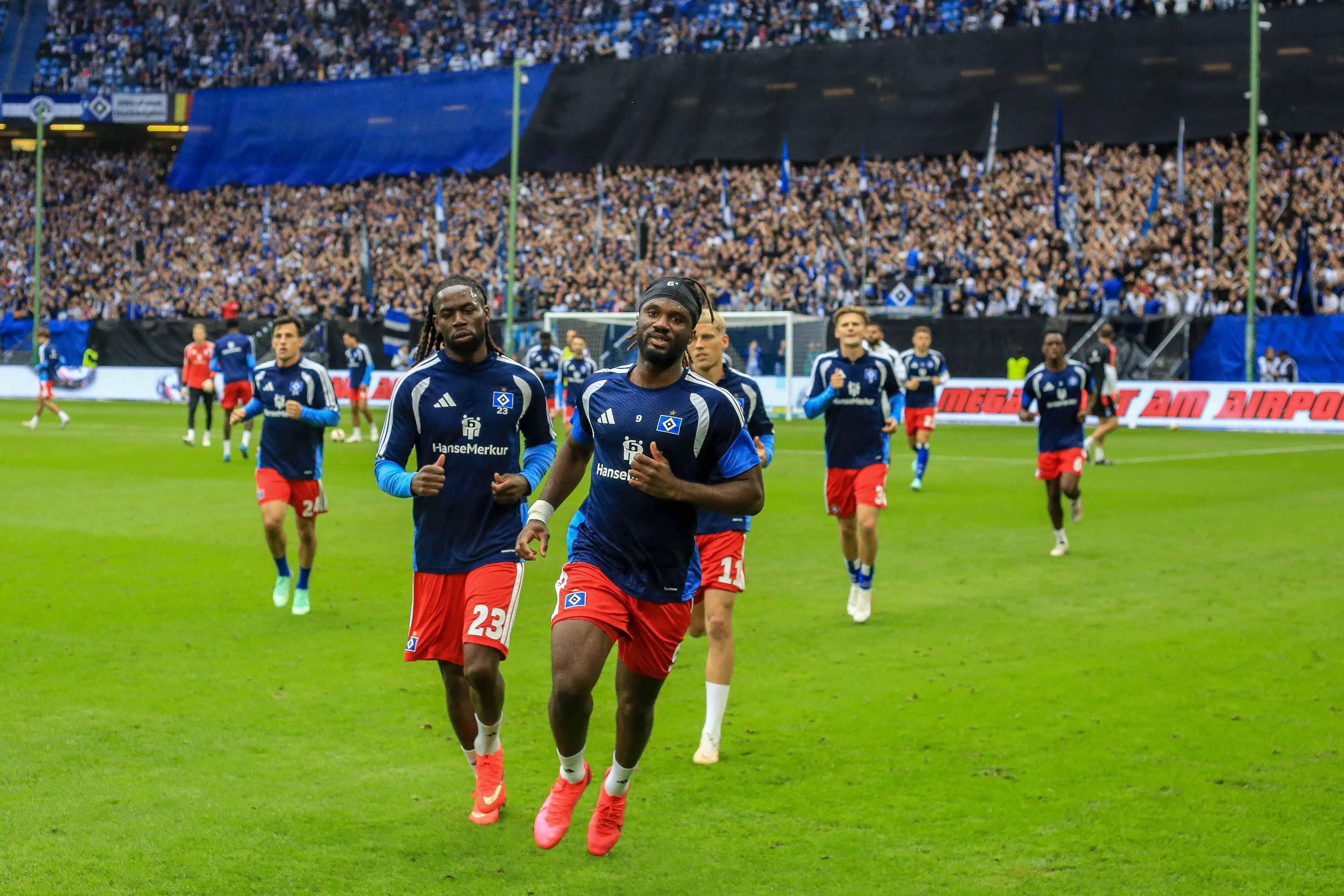 Jordan Torunarigha, Terem Moffi of Hamburger SV