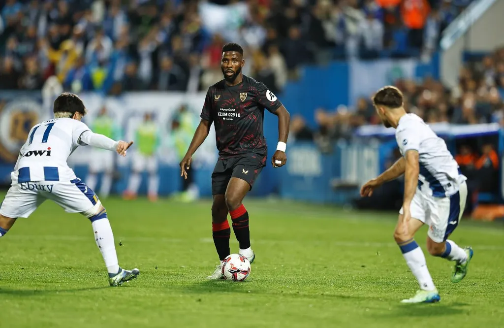 Iheanacho: Have Sevilla given up on using Nigeria international as a striker?