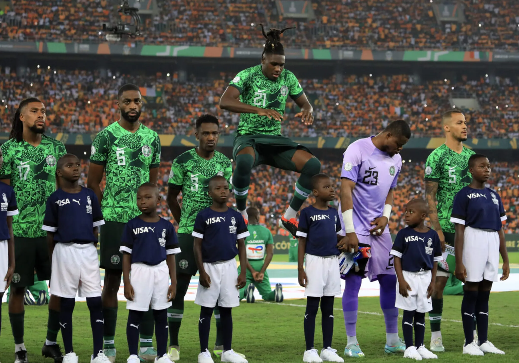&lsquo;Let us sink or swim with Nigerians&rsquo; &ndash; No more foreigners as Super Eagles coach, Odegbami pleads