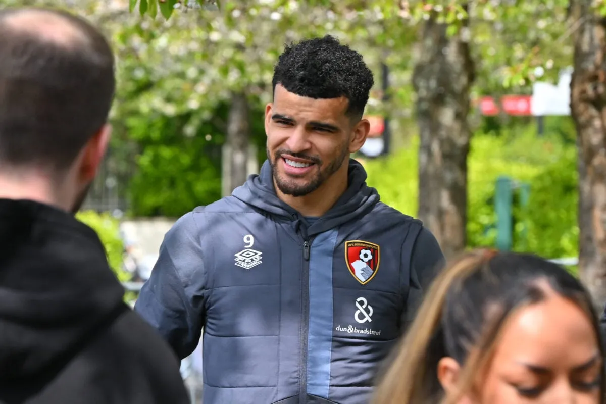 North London rivals locked in battle for Bournemouth&rsquo;s Nigerian striker