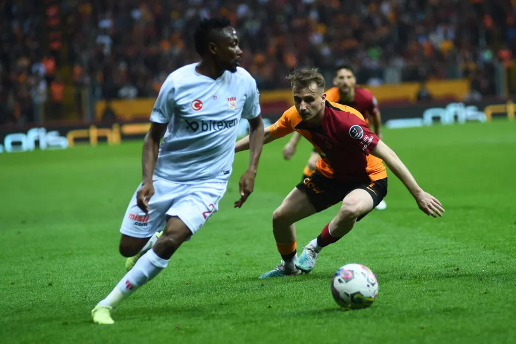 Osimhen: The grestest Nigerian forwards to play in Turkey before Galatasaray new man