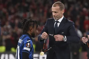 Lookman: Super Eagles defender backs Leverkusen destroyer to dethrone Osimhen as African king