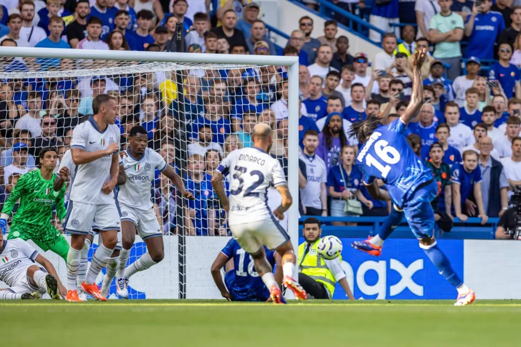 Nigerian prospect Lesley Ugochukwu gets new Premier League home