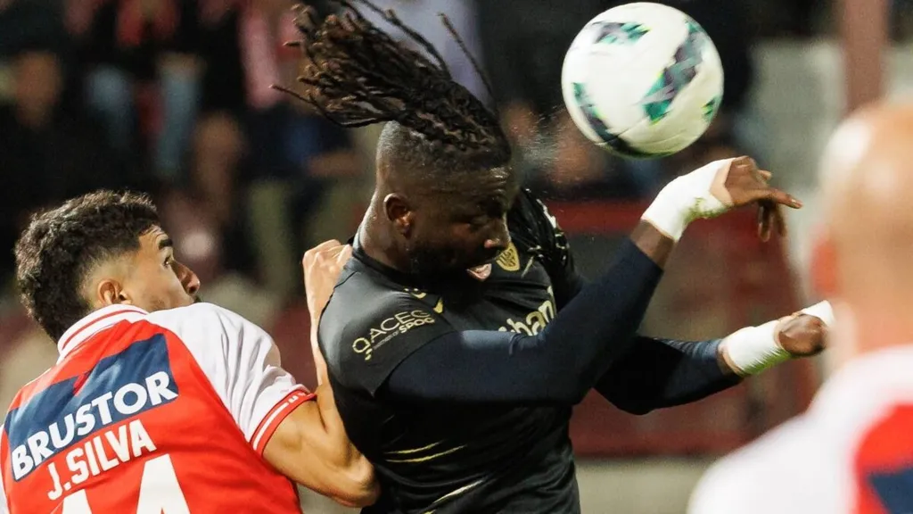 Snubbed Nigeria striker vows to improve: 'I'm strict with myself'