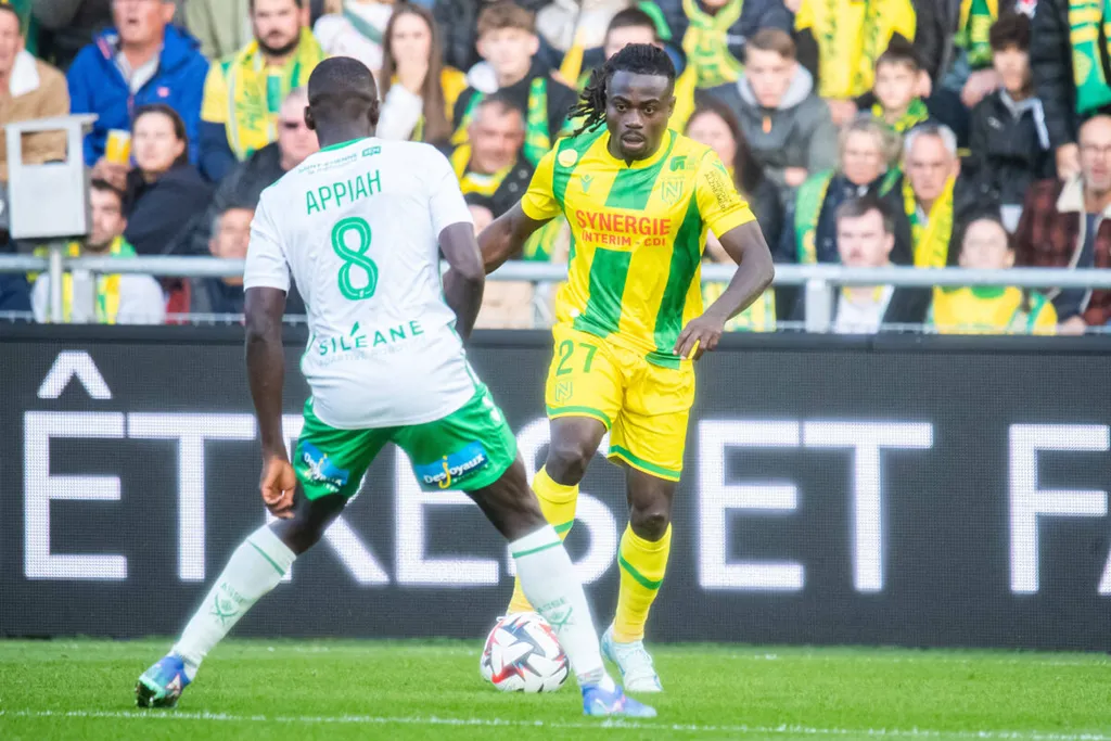 Dazzler Simon reveals key to dribbling prowess