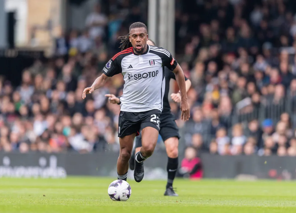 Iwobi proves he's 'more than just a footballer', drops summer banger