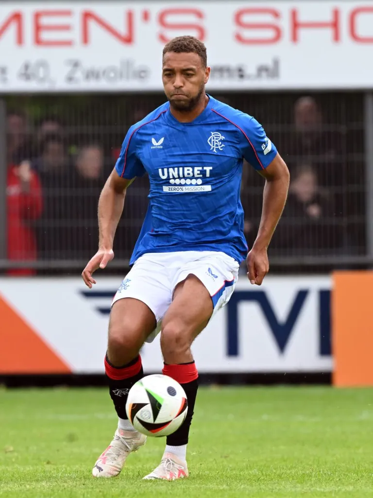 Cyriel Dessers @ Icon Sport