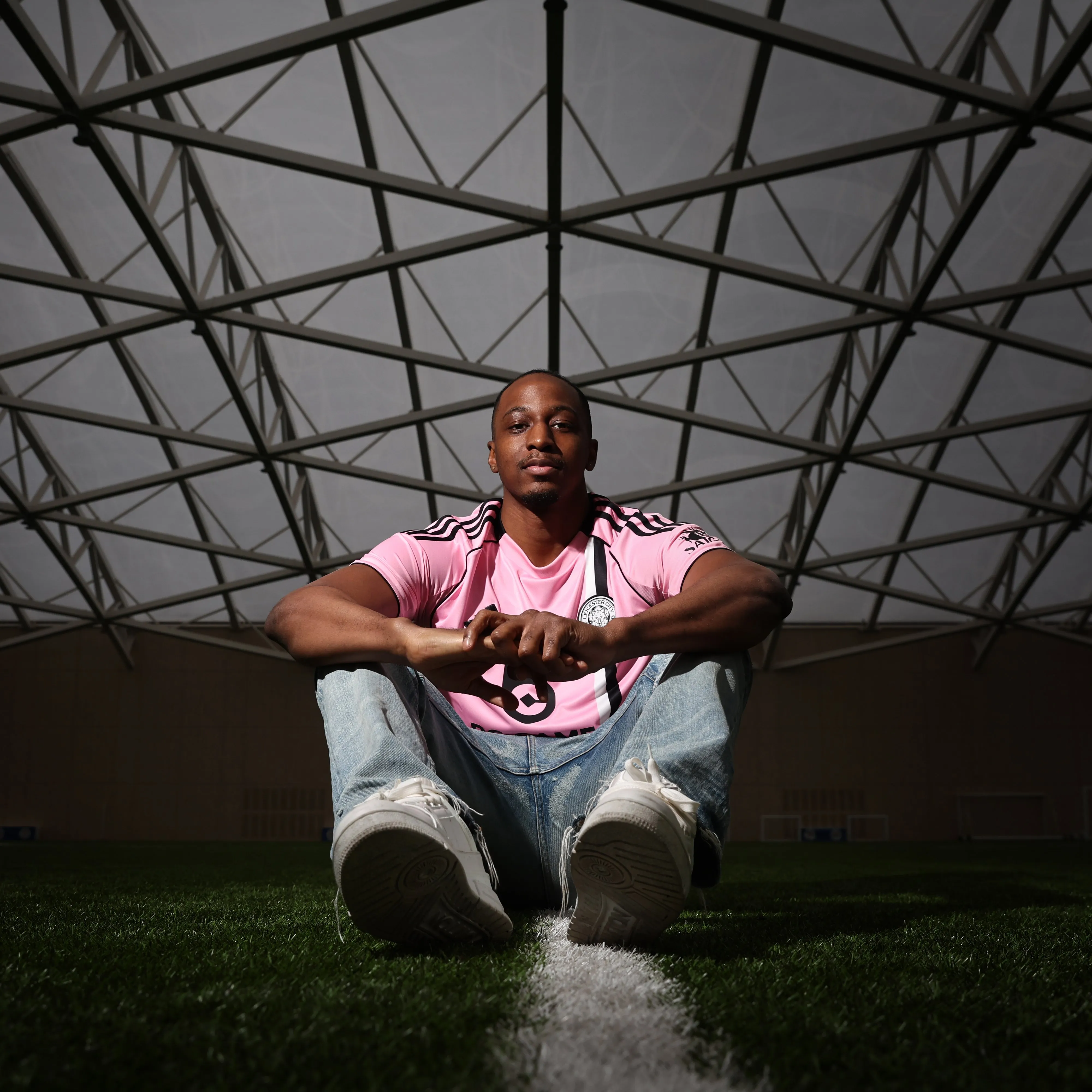 Joe Aribo unveiled as a Leicester City player