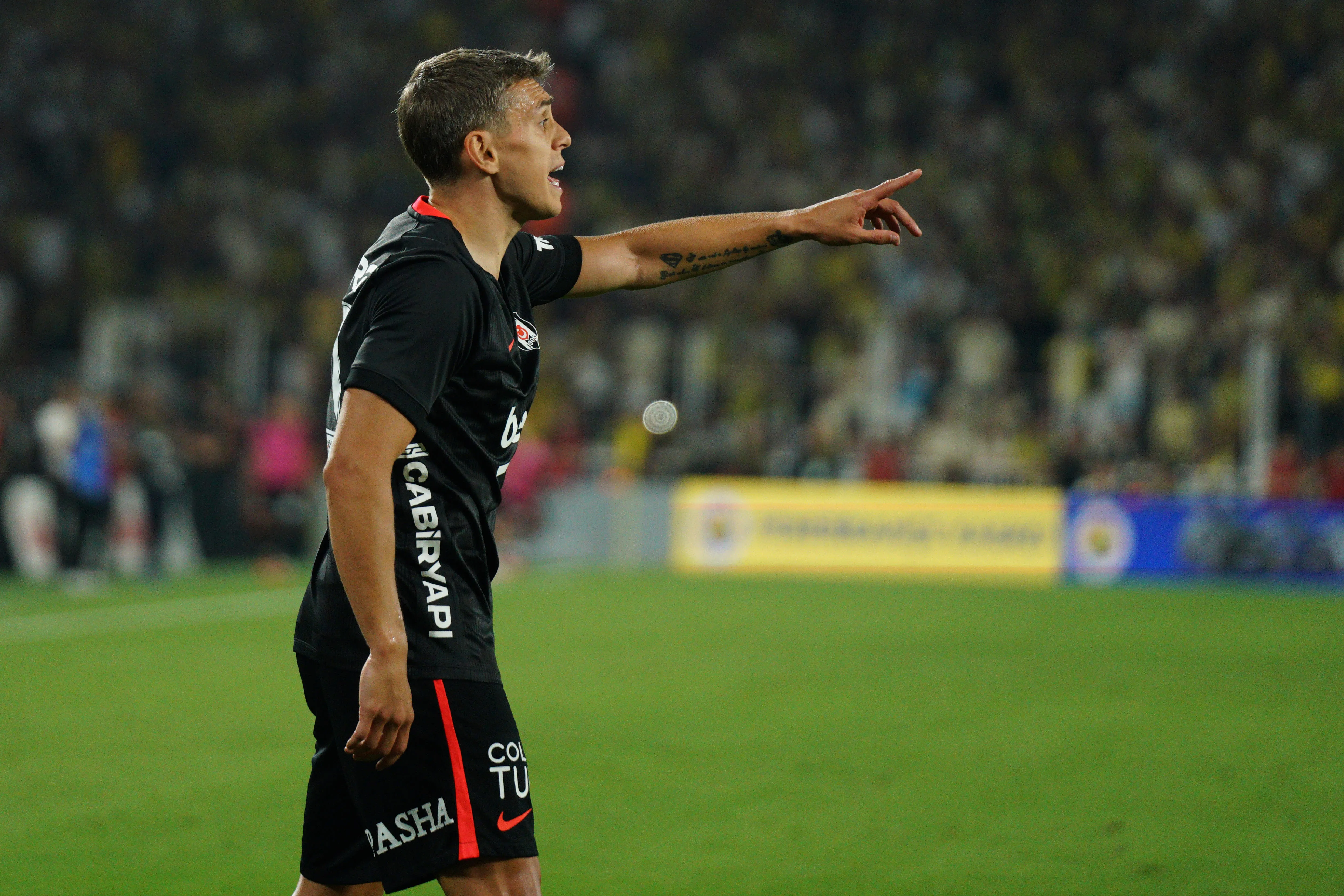 Leandro Trossard of Besiktas reacts
