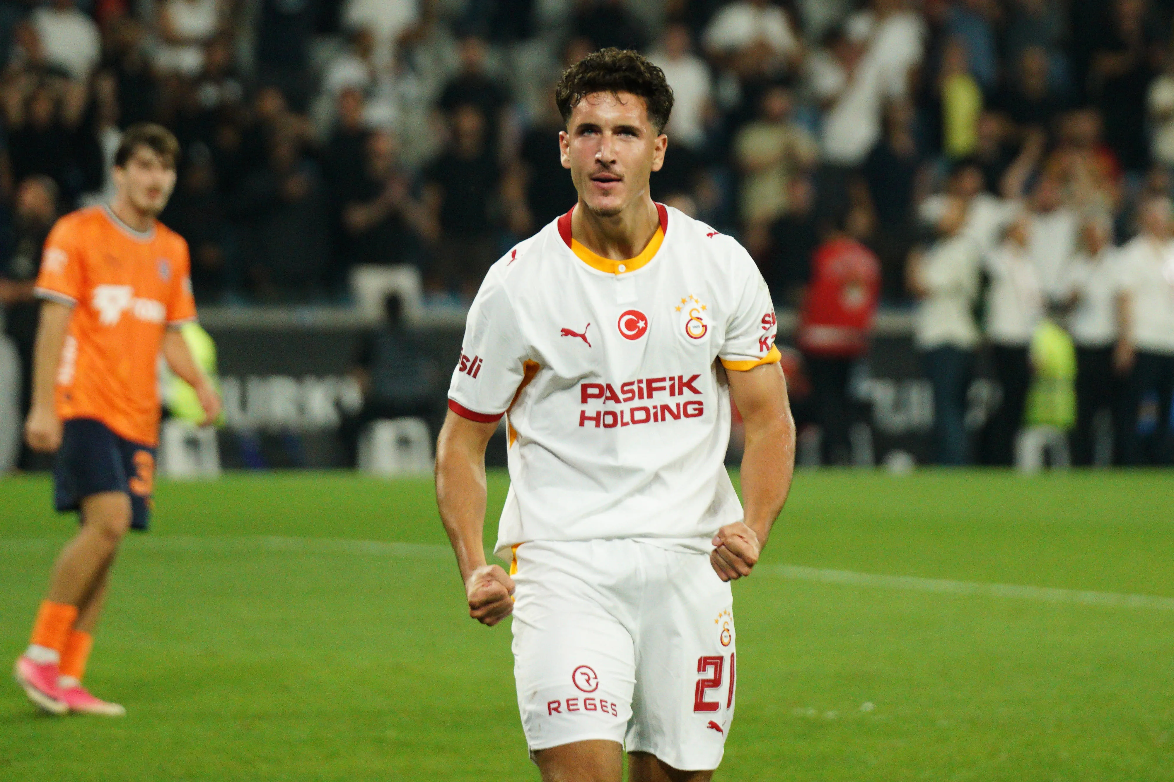 Deniz Gul C of Galatasaray.