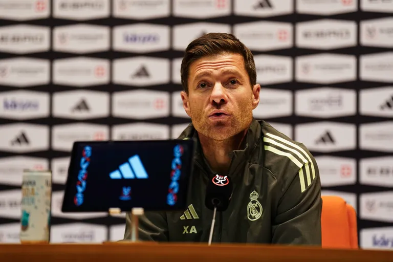 &lsquo;Break that jinx&rsquo; &ndash; Ex-Super Eagles midfielder backs Alonso for success at Chelsea