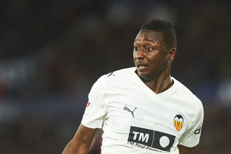 &ldquo;Like Pele&rdquo; &ndash; Valencia attacker likens Sadiq Umar to Brazilian legend