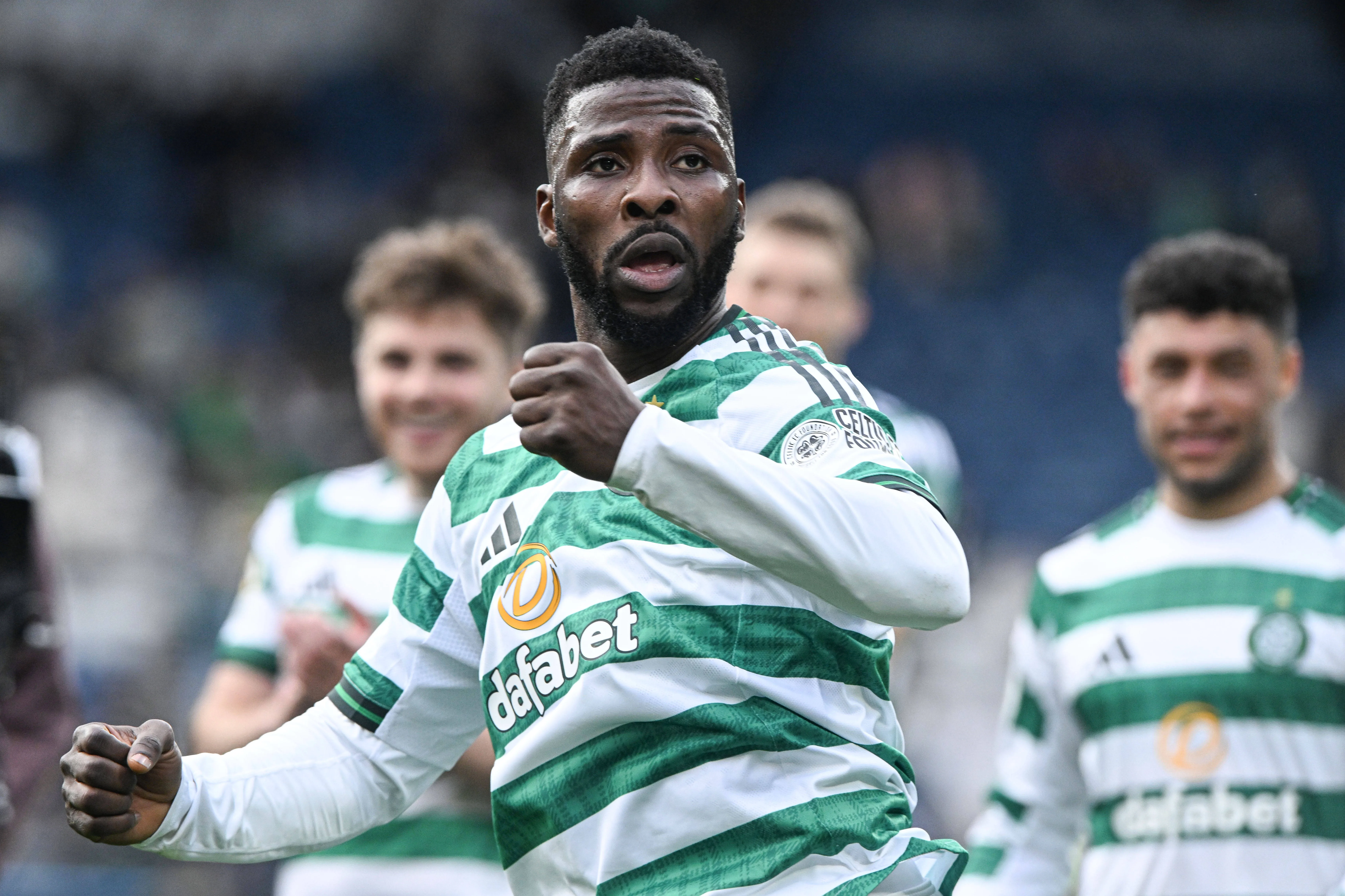 Kelechi Iheanacho of Celtic celebrates and thanks fans at full time