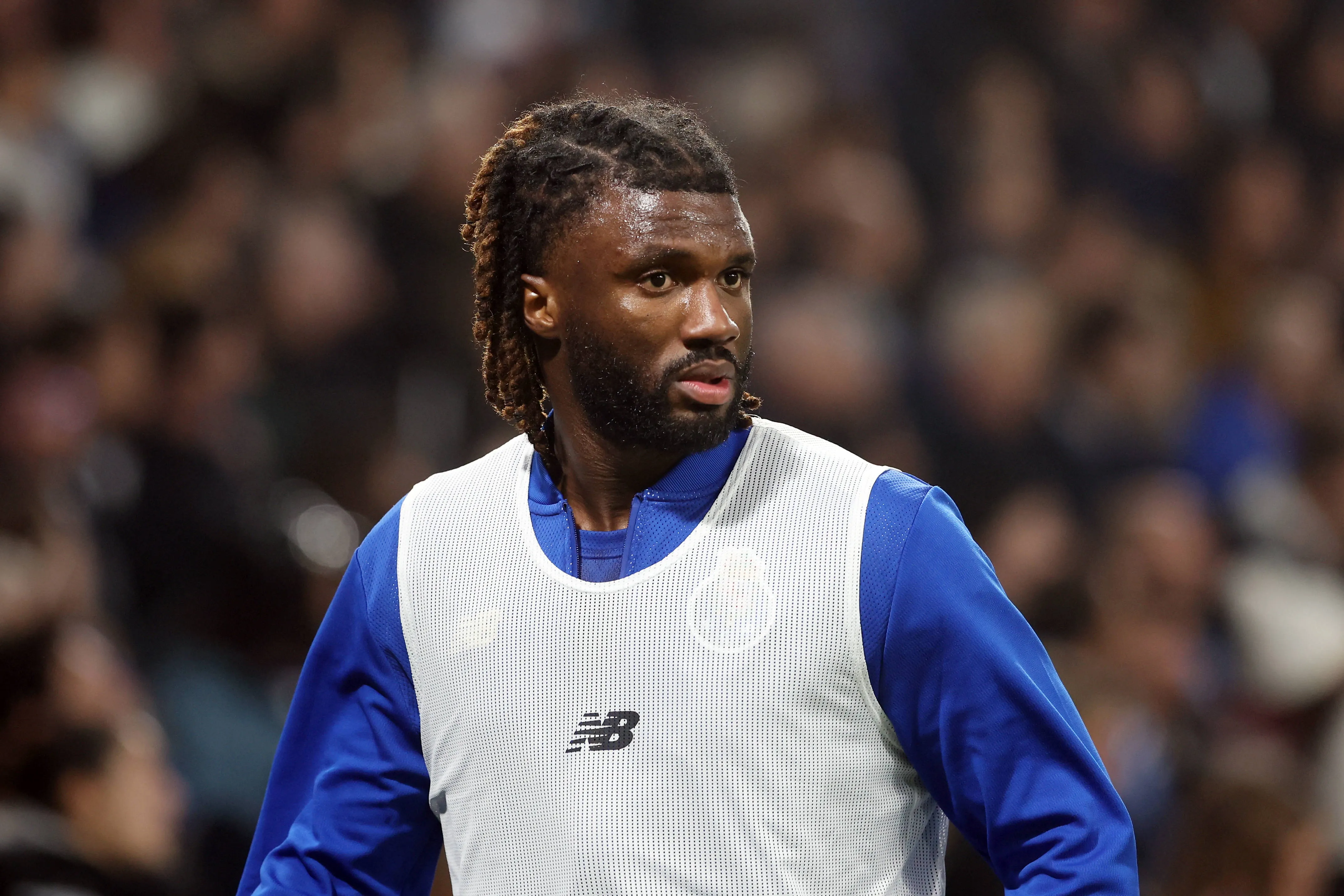 Porto's Terem Moffi warming up