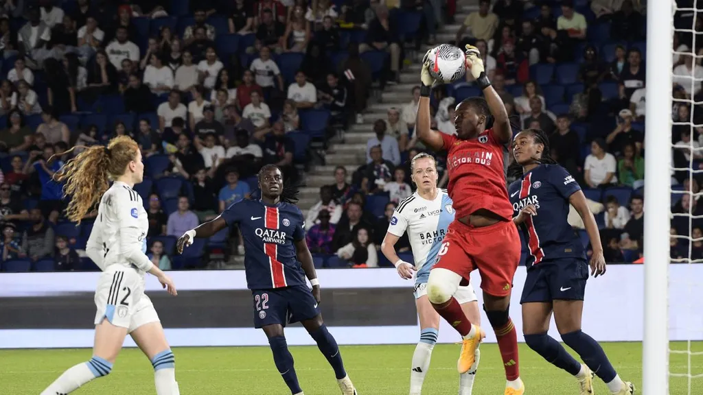 Super Falcons goalkeeper plays heroine in Coupe de France classic