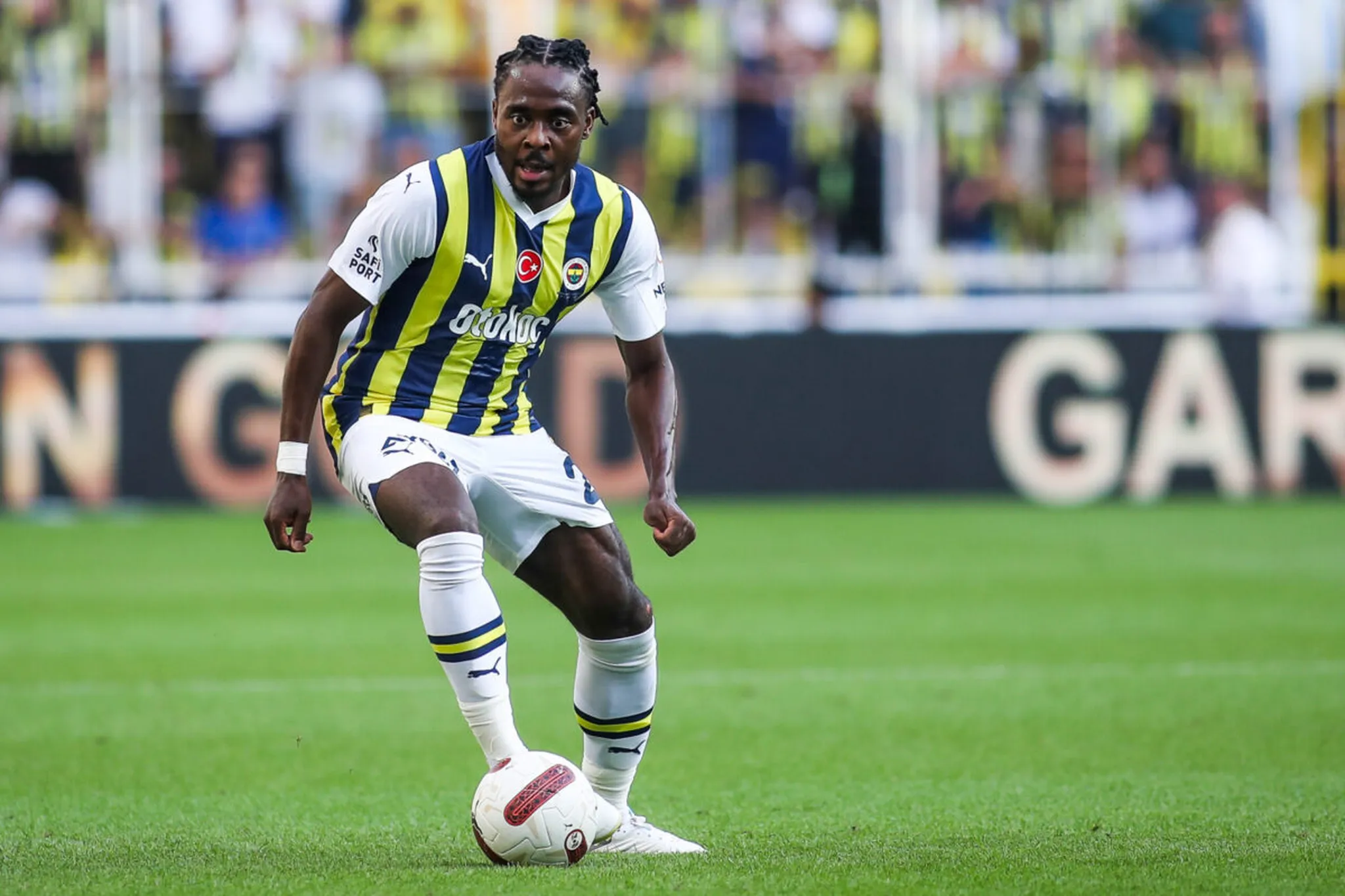 Bright Osayi-Samuel sets sights on Premier League transfer, but who leads the chase for Nigeria star?