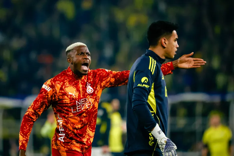 Victor Osimhen: Fenerbahce get scary update about Super Eagles star as Galatasaray scheme