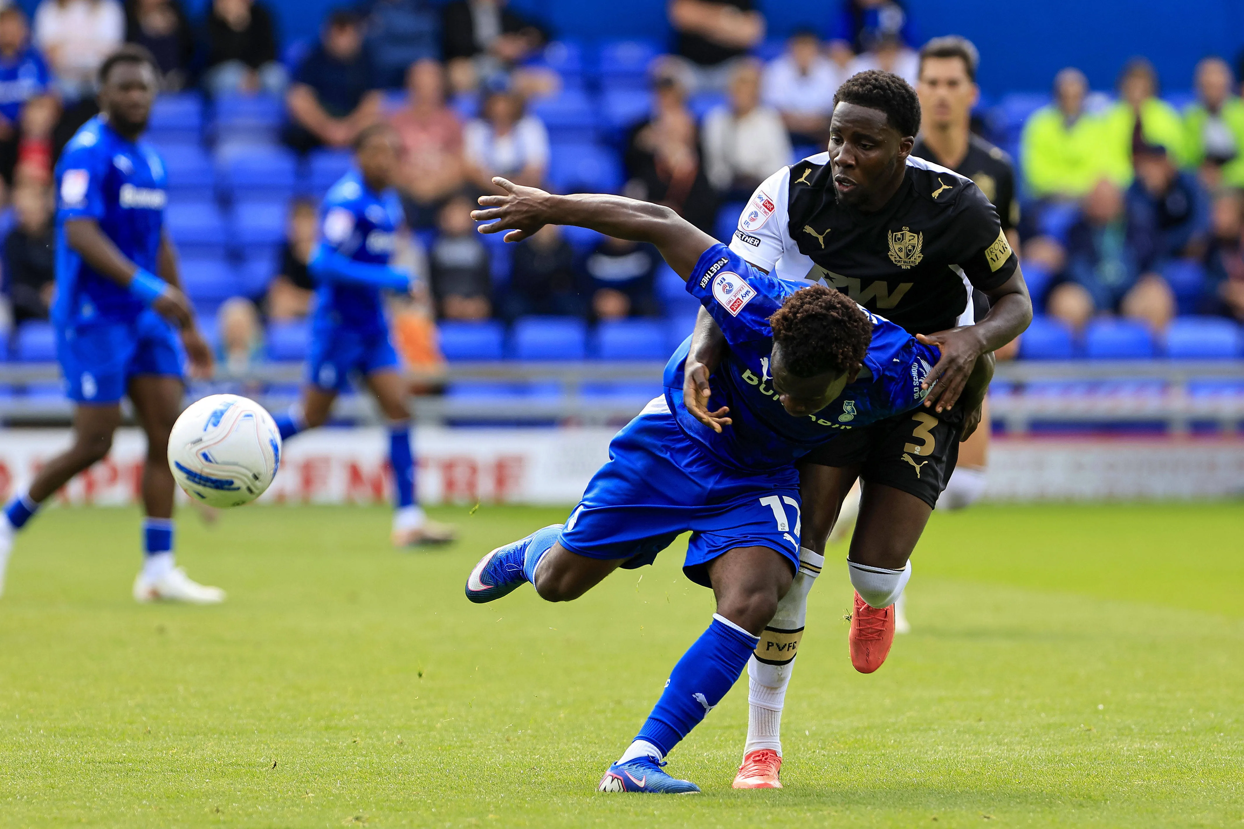 Favour Fawunmi of Oldham Athletic