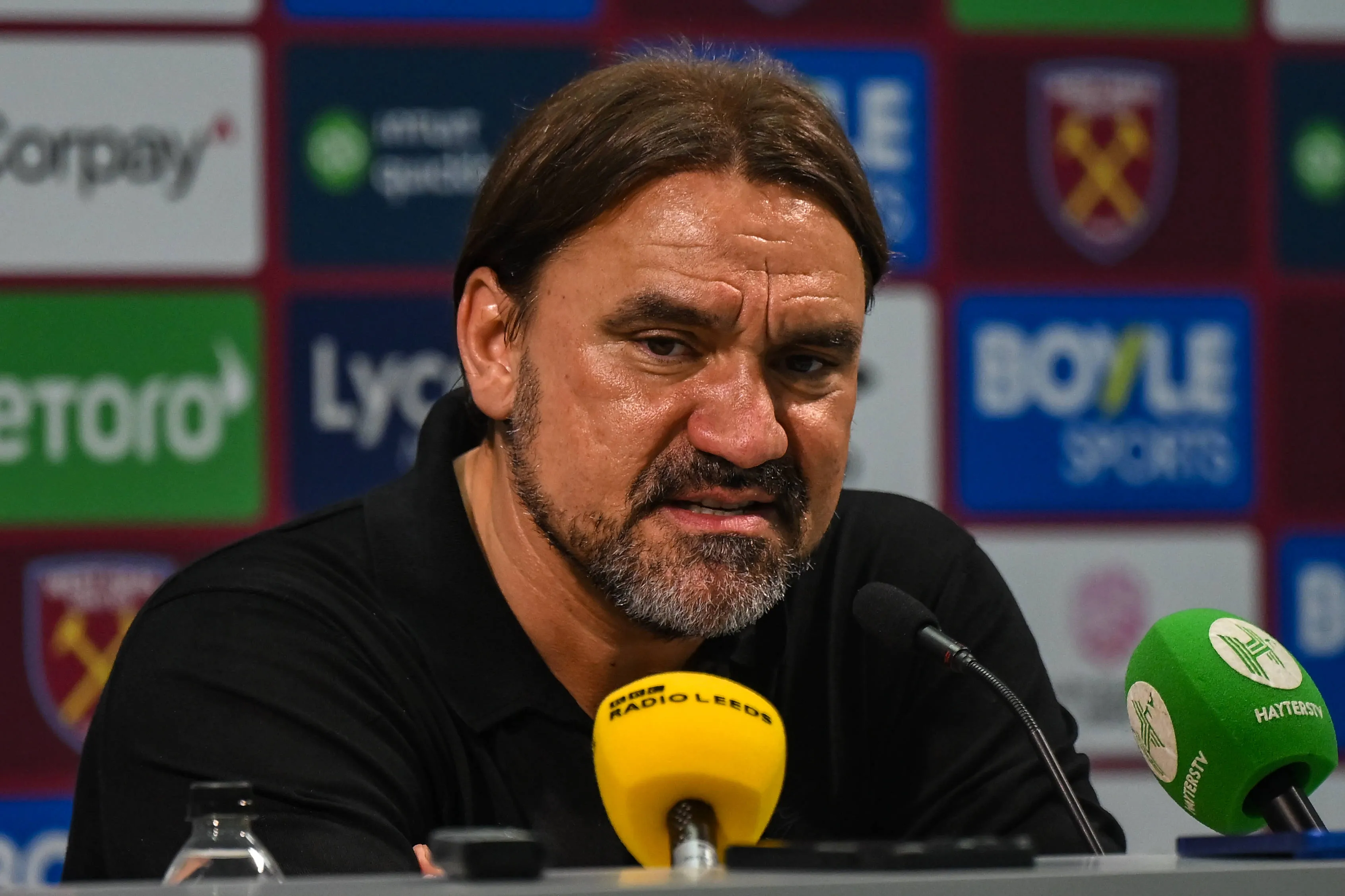 Daniel Farke, manager of Leeds United, speaks to the press
