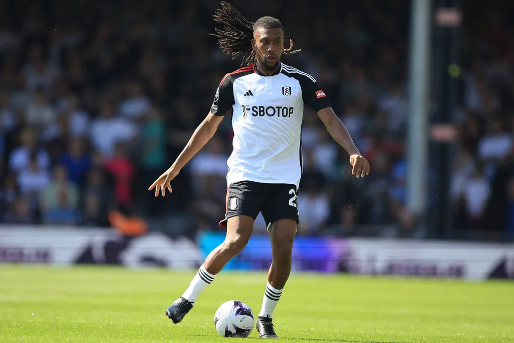 Alex Iwobi delivers Premier League warning with goal, sparkling MOTM showing