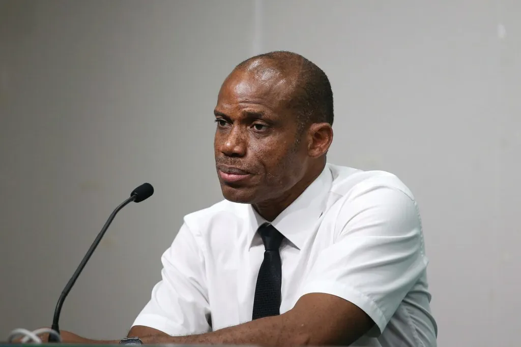Next Nigeria coach: Sunday Oliseh ridicules NFF recruitment process