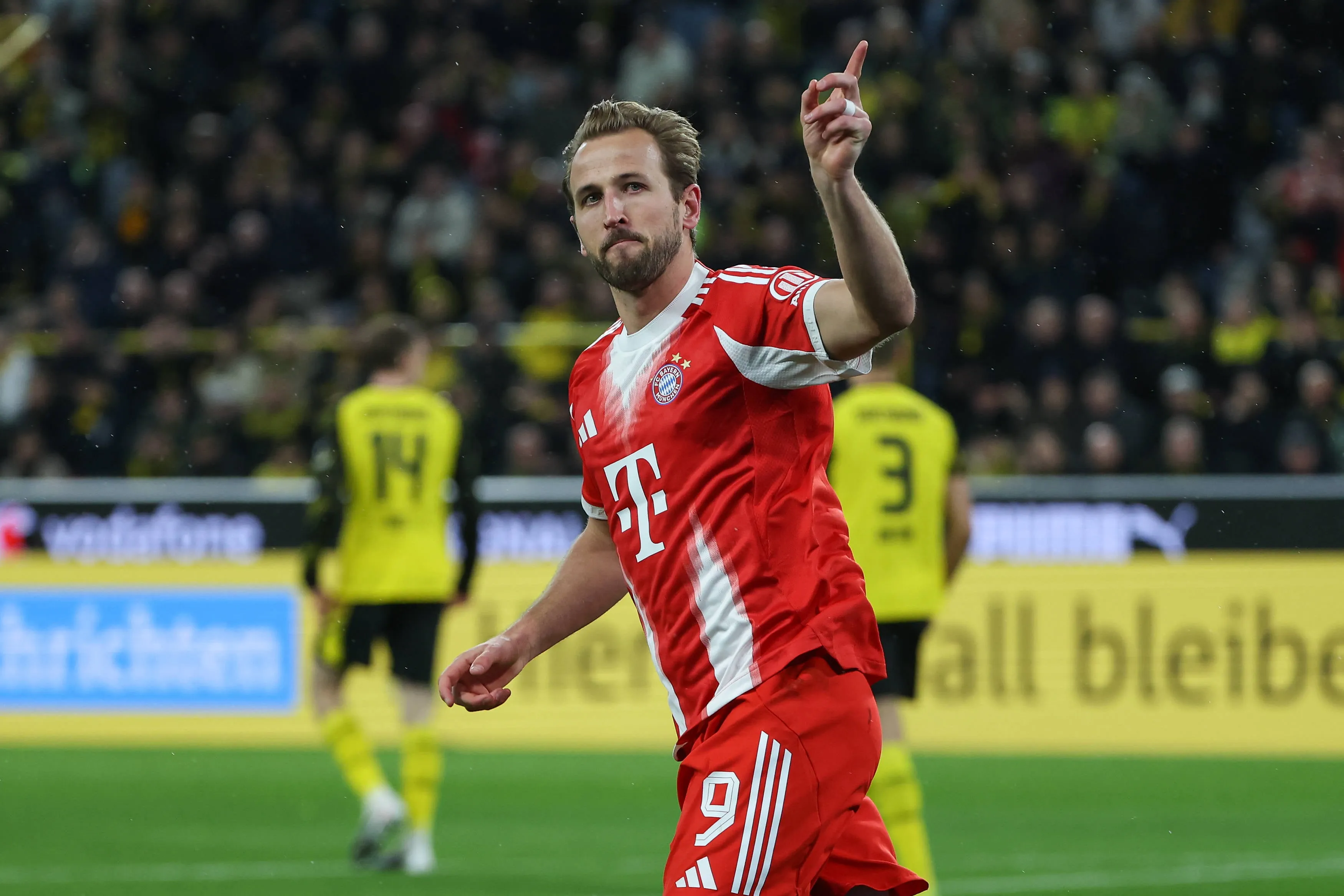 Borussia Dortmund - FC Bayern M&uuml;nchen, Harry Kane celebrates his goal