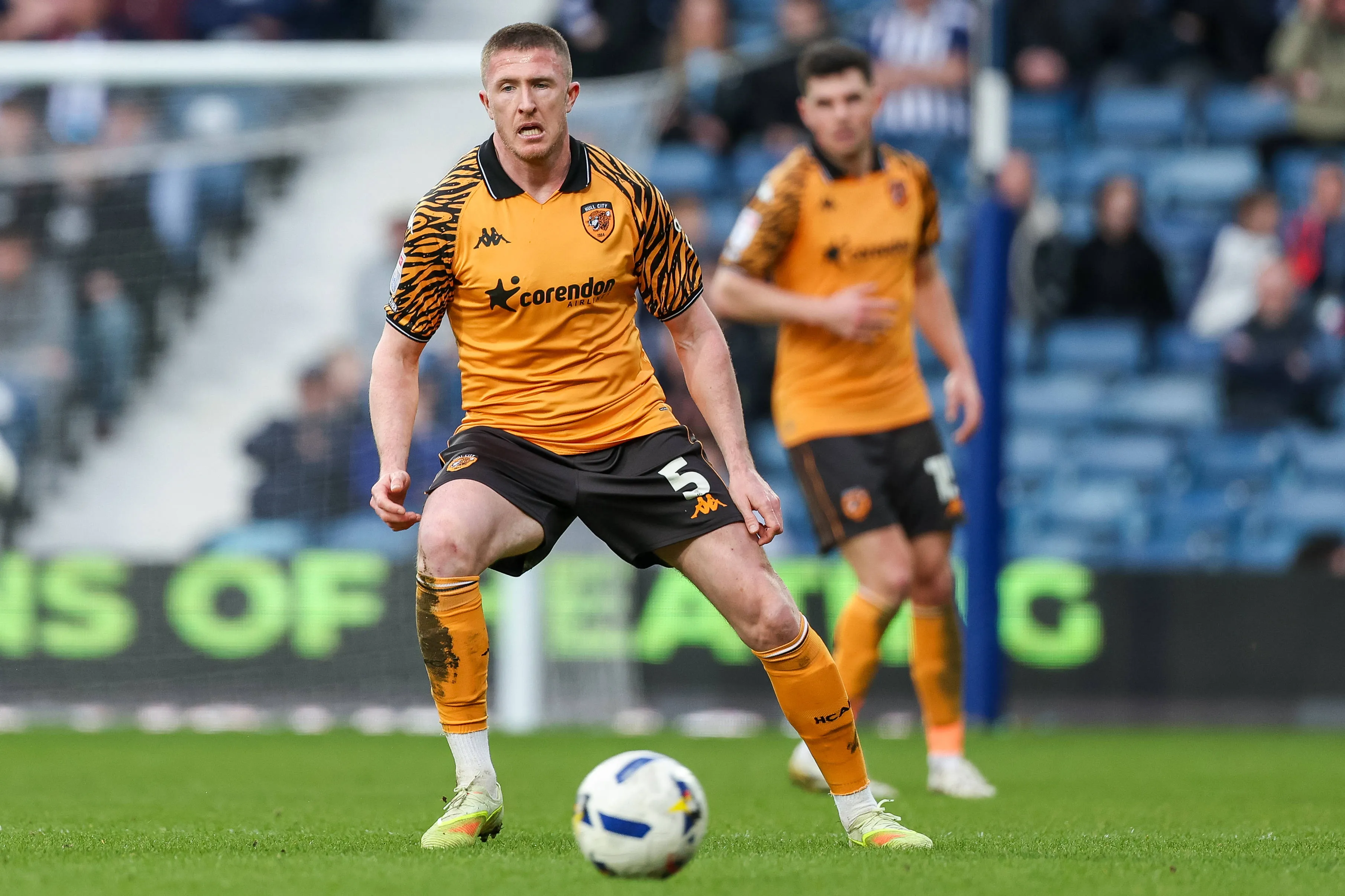 John Lundstram in defensive action during the match between West Bromwich Albion and Hull City