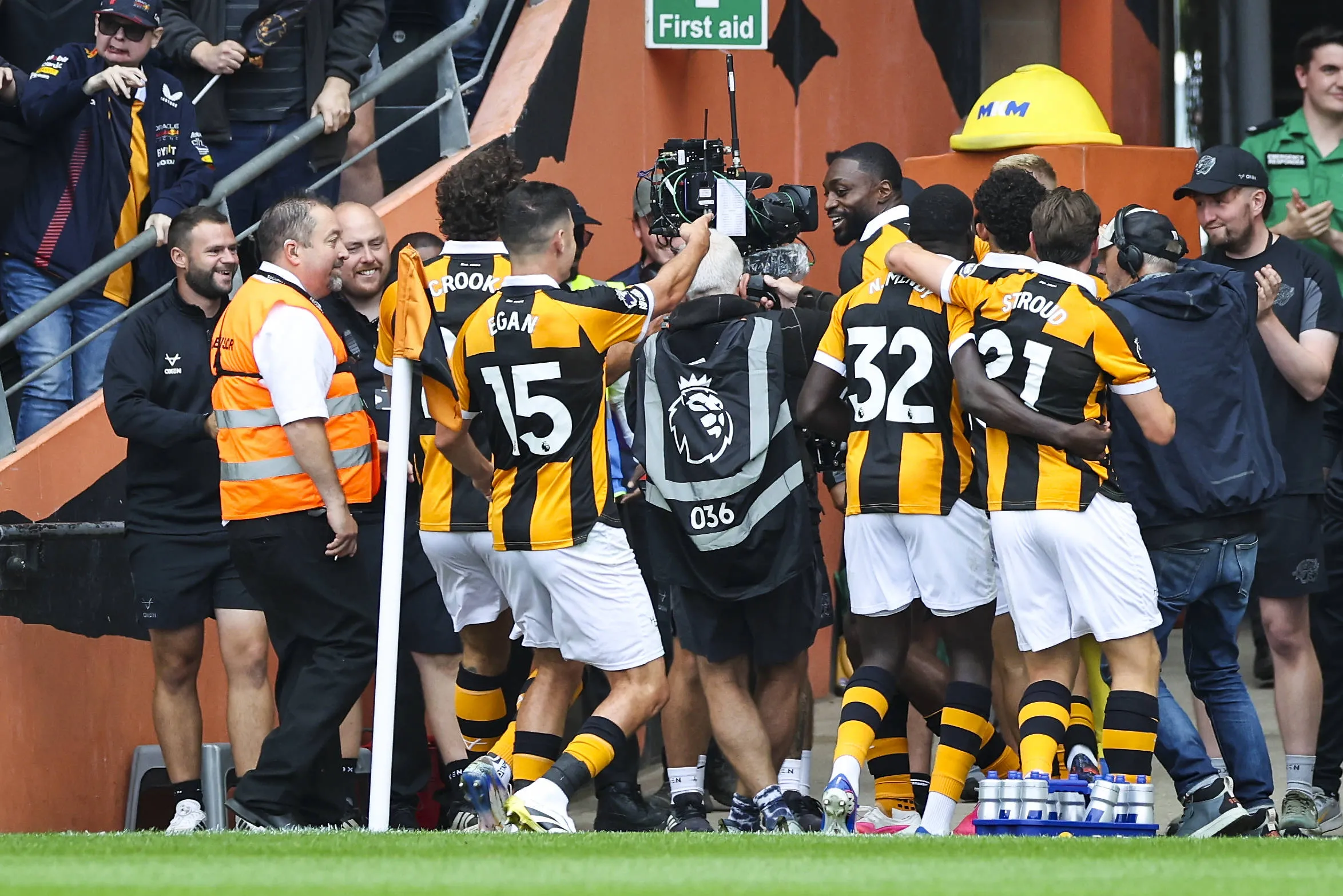 Hull City defender Semi Ajayi 6 scores. 