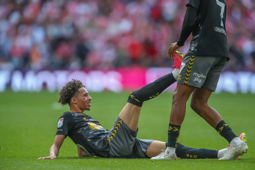 Southampton loan unsettled Nigerian forward to Belgium