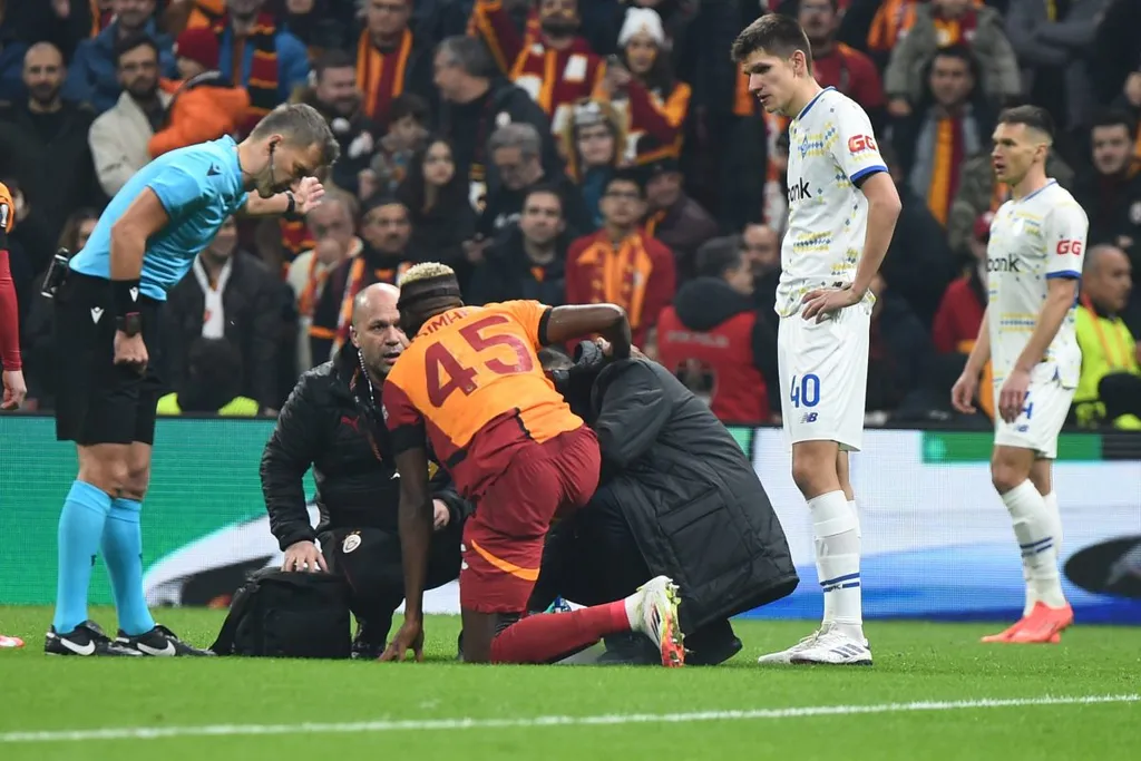 Osimhen strikes, but Galatasaray left ruined by his missed chances