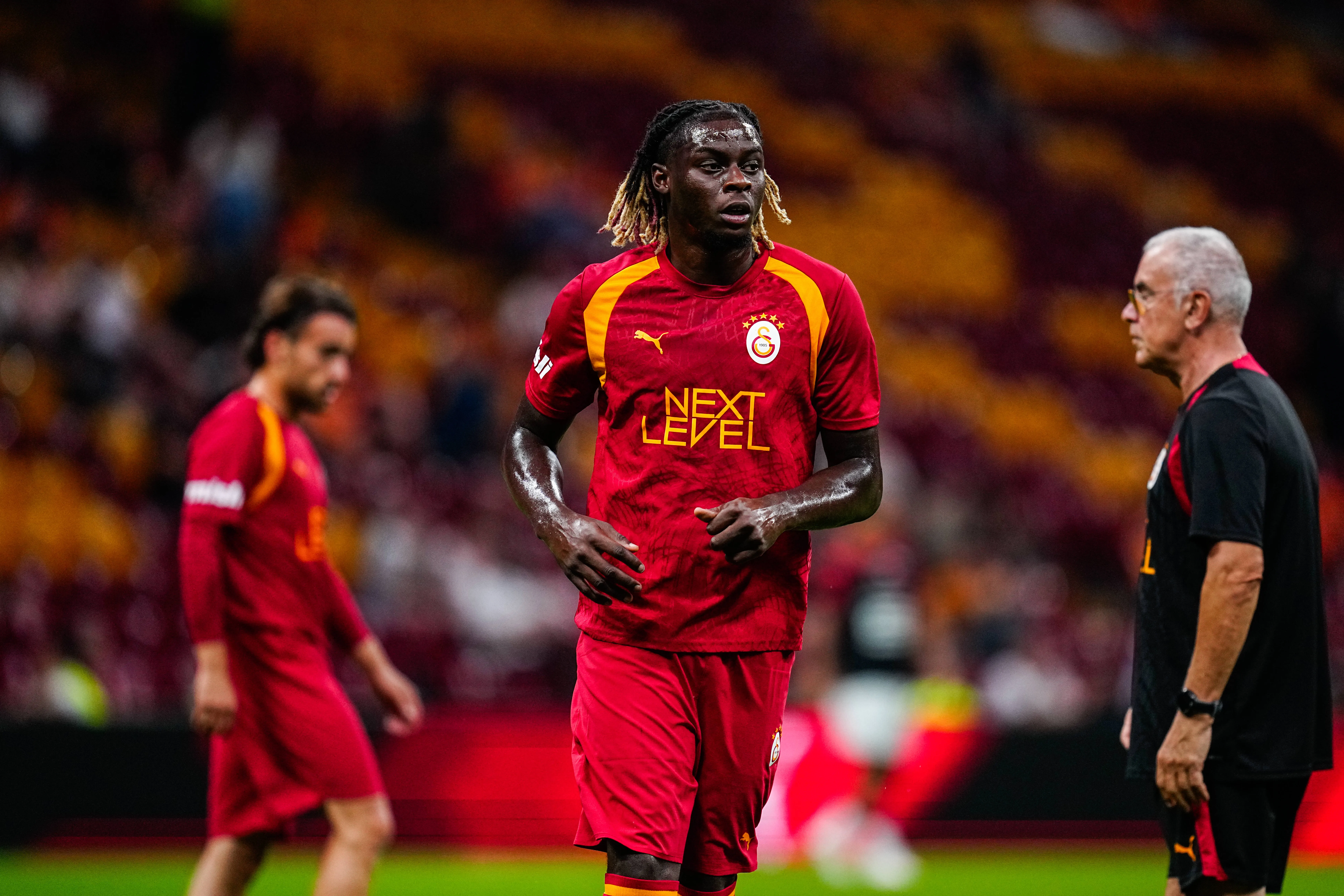 Lesley Ugochukwu of Galatasaray looks on