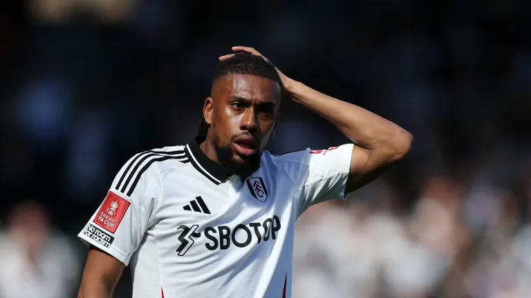 Iwobi and Bassey feature as Fulham crash to Everton