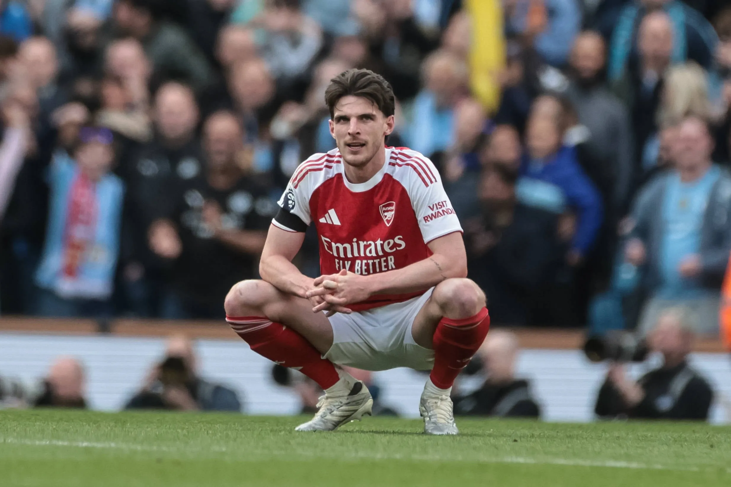 Declan Rice of Arsenal appears dejected after losing 2-1 to Manchester City