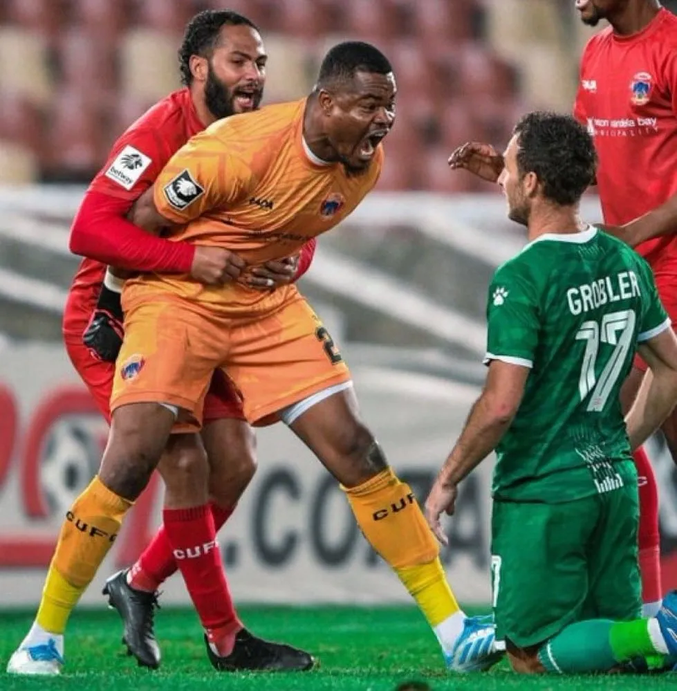 'Crazy' Nwabali: How does Eric Chelle view erratic Super Eagles no.1?