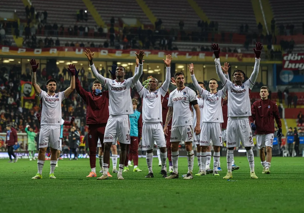 Paul Onuachu and Trabzonspor players celebrate with fans