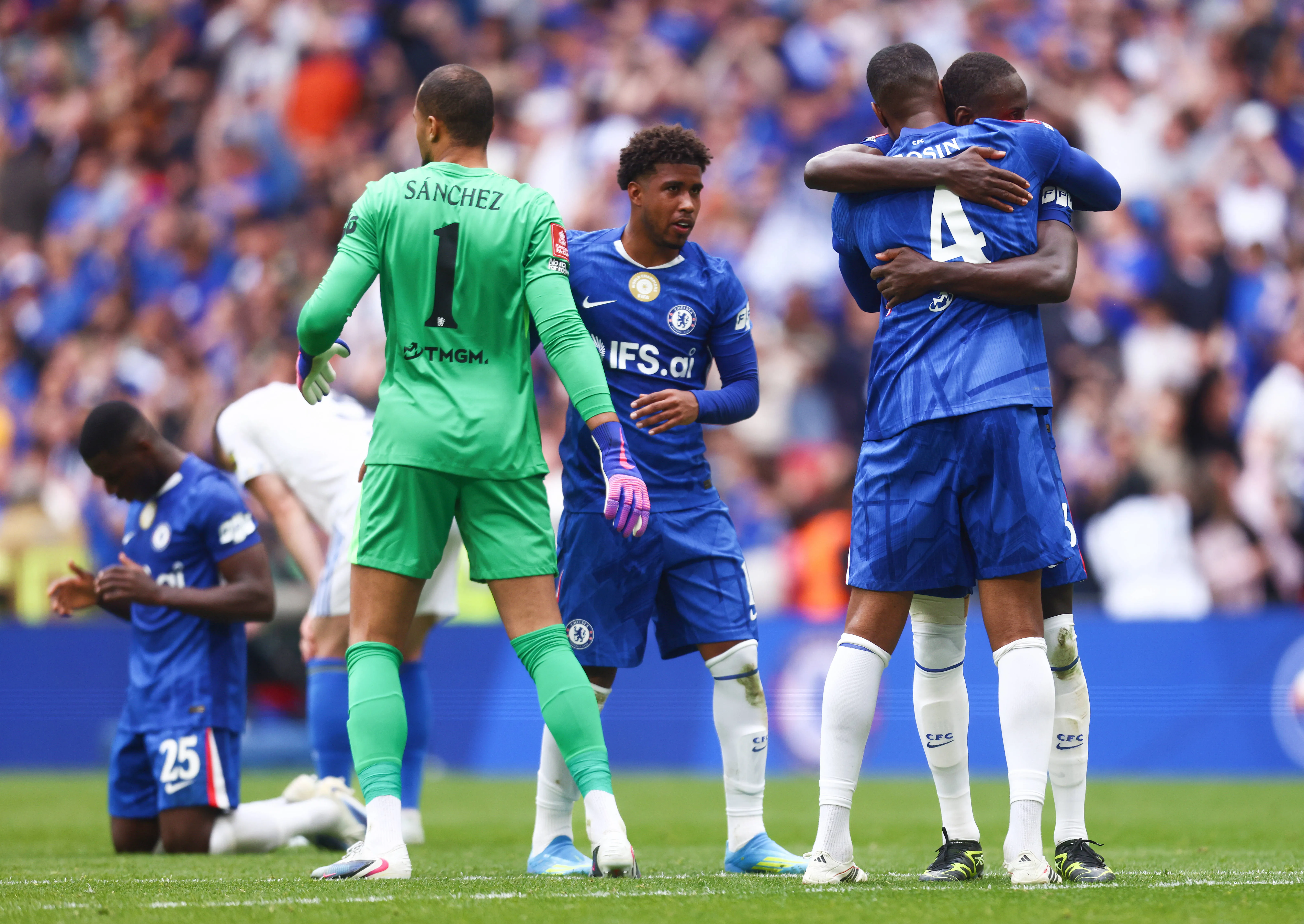 Chelsea players celebrate 