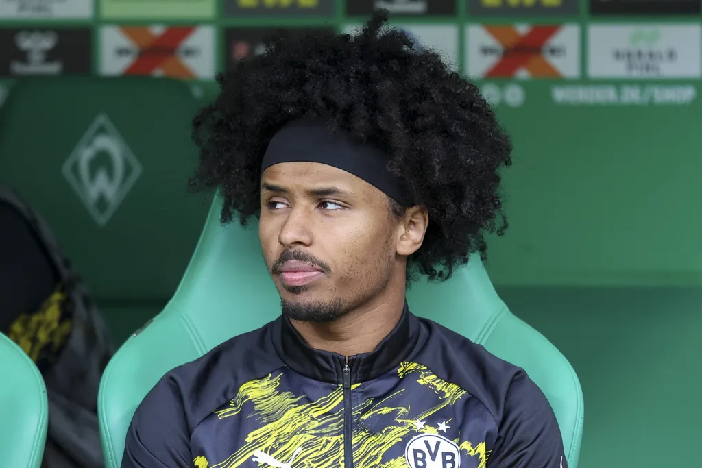 PSG, Man United and Chelsea to battle for German attacker with Nigerian roots