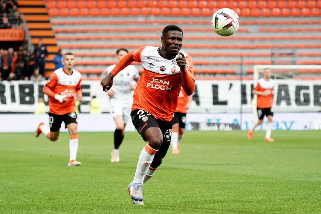 Tosin Aiyegun @ Icon Sport